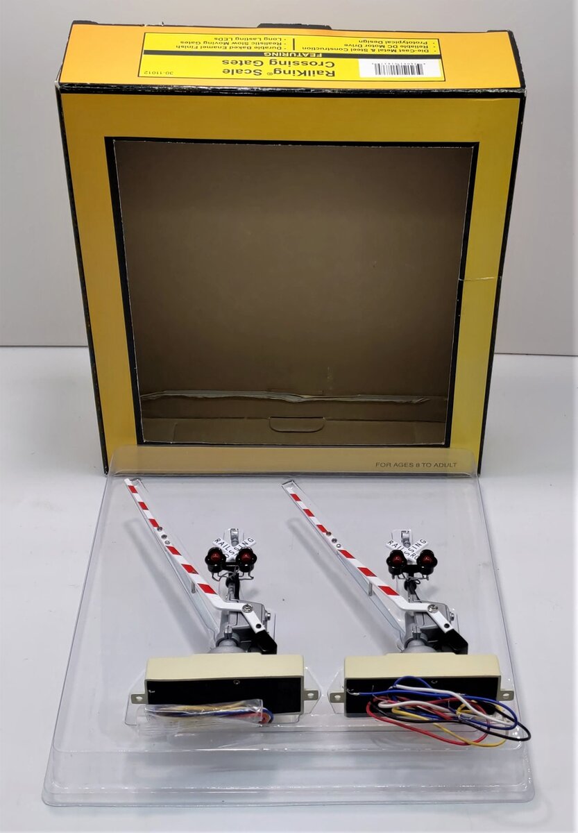 MTH 30-11012 O Gauge Operating Crossing Gates Signal (Box of 2) EX/Box