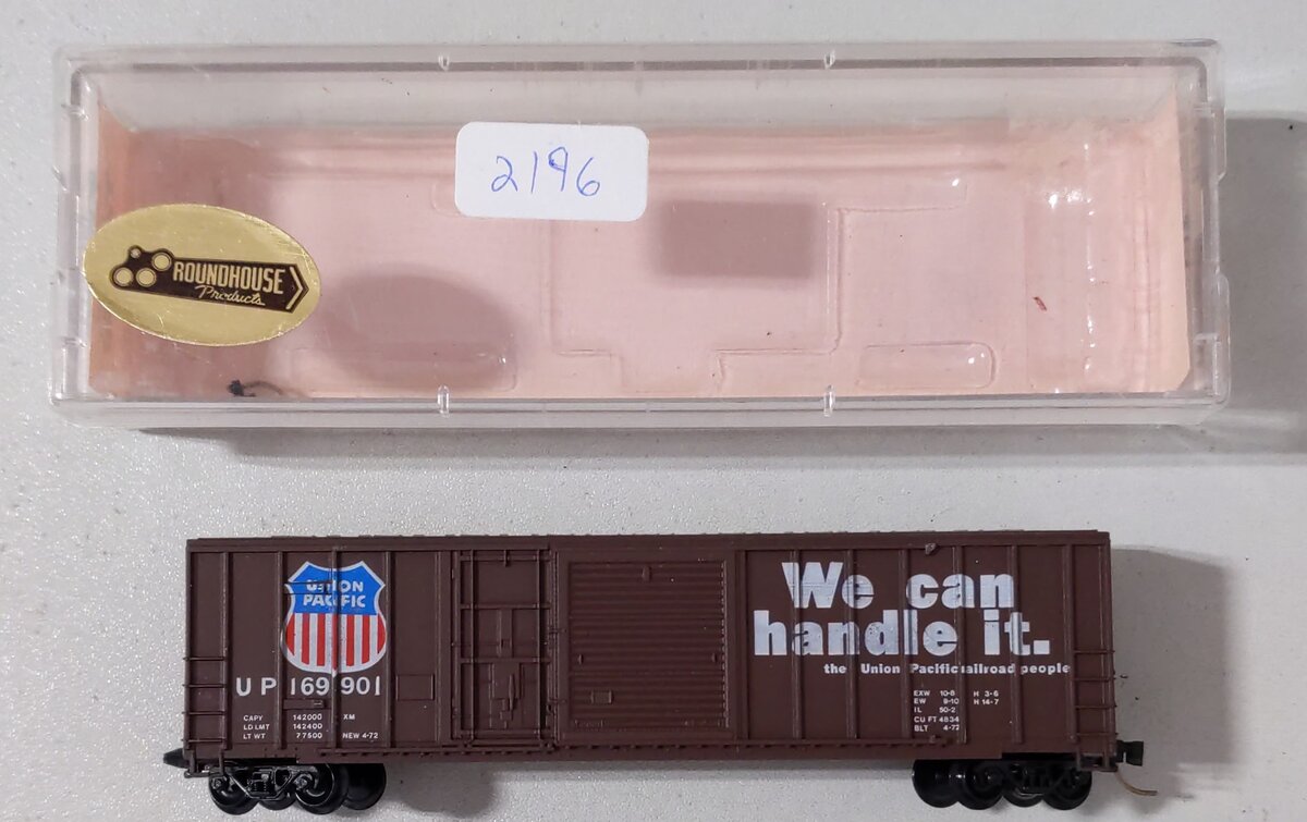 Roundhouse 8237 N Scale Union Pacific Plug & Slide Doors Boxcar #169901