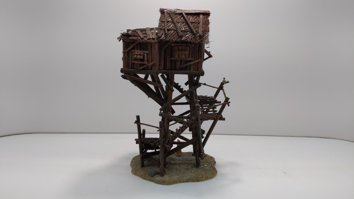 K-Line K-43023 Pinewood Perch Ceramic Treehouse LN/Box