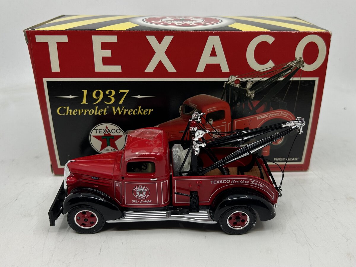 First Gear 19-2584 1:34 Scale Die Cast Texaco Ethyl 1937 Chevrolet Wrecker