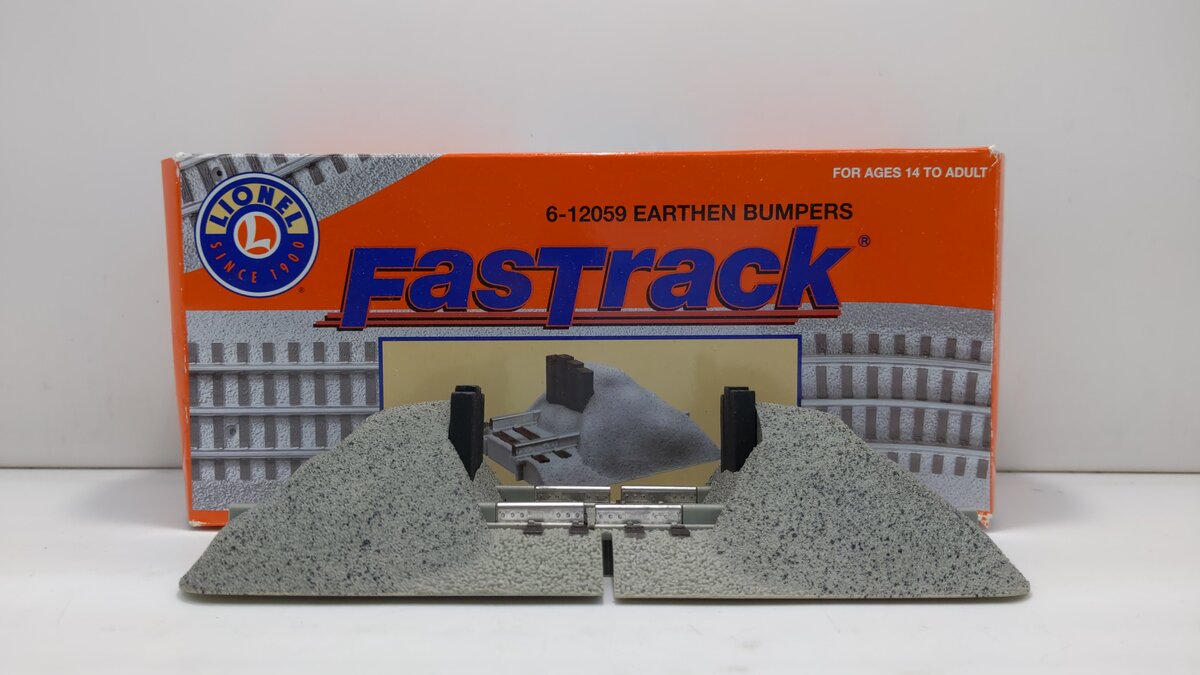 Lionel 6-12059 O Scale Fast Track Earthen Bumpers (Pack of 2) LN/Box