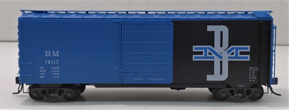 Kadee 5225 HO Boston & Maine Road 40' PS-1 Boxcar #76112