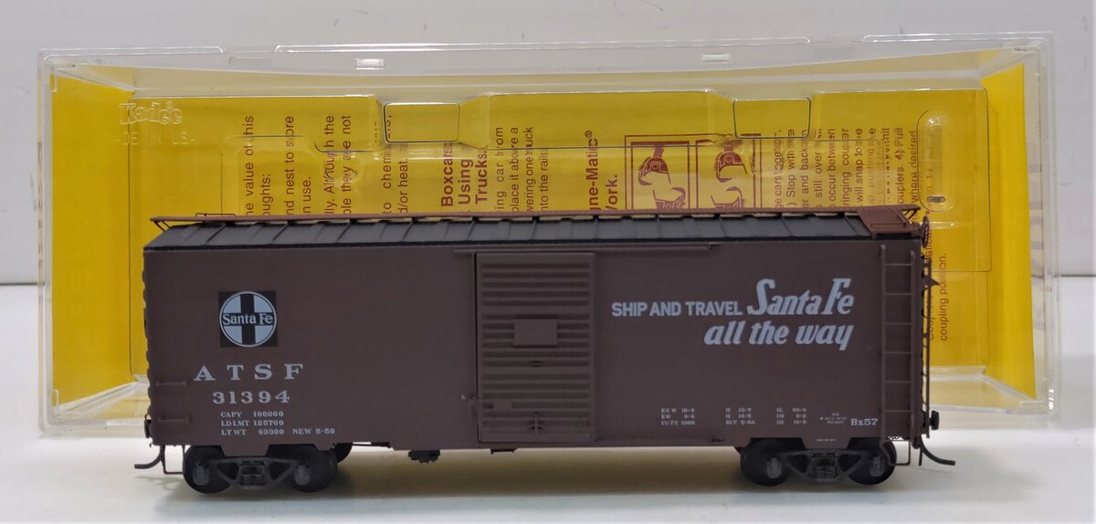 Kadee 4055 HO Scale ATSF Super Chief 40' PS-1 Boxcar w/Scale Coupler #31394 LN/Box