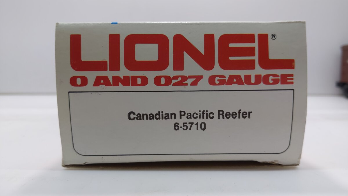 Lionel 6-5710 O Gauge Canadian Pacific Reefer #5710 NIB