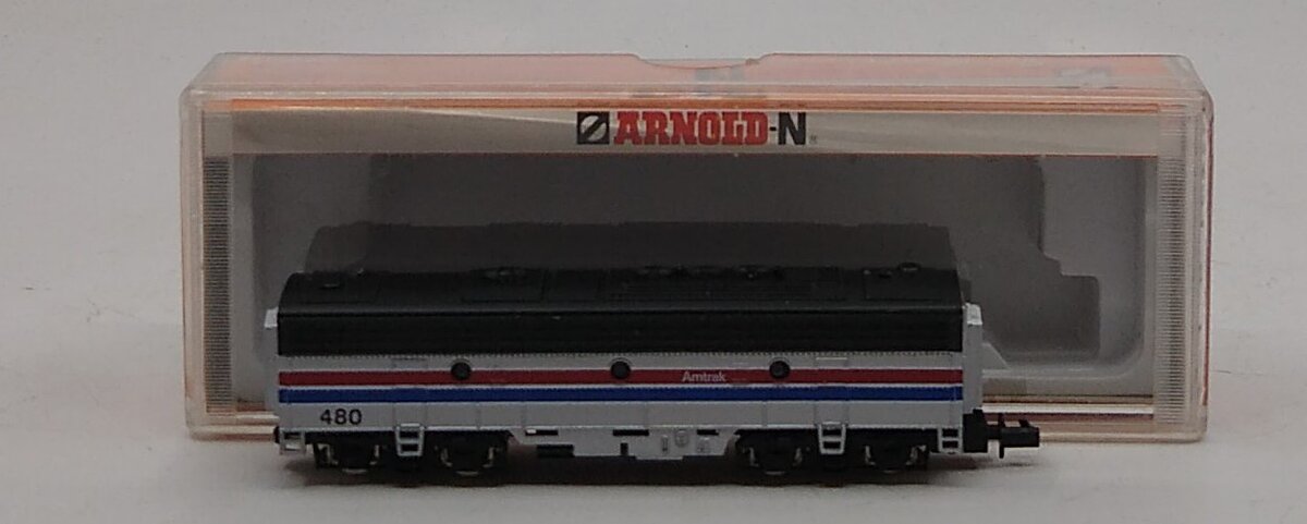 Arnold 5010 N Scale Amtrak B Unit Dummy Diesel Locomotive # 480 LN/Box
