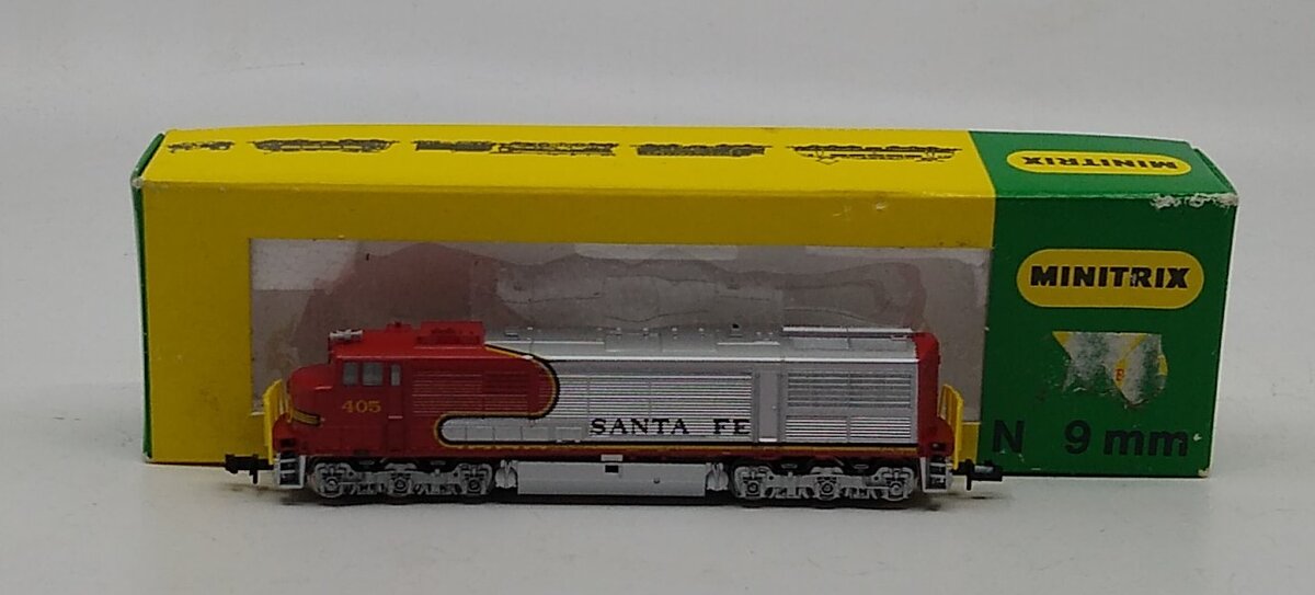 Minitrix 2012 N Scale AT&SF GE U-30C Diesel Locomotive #405 LN/Box