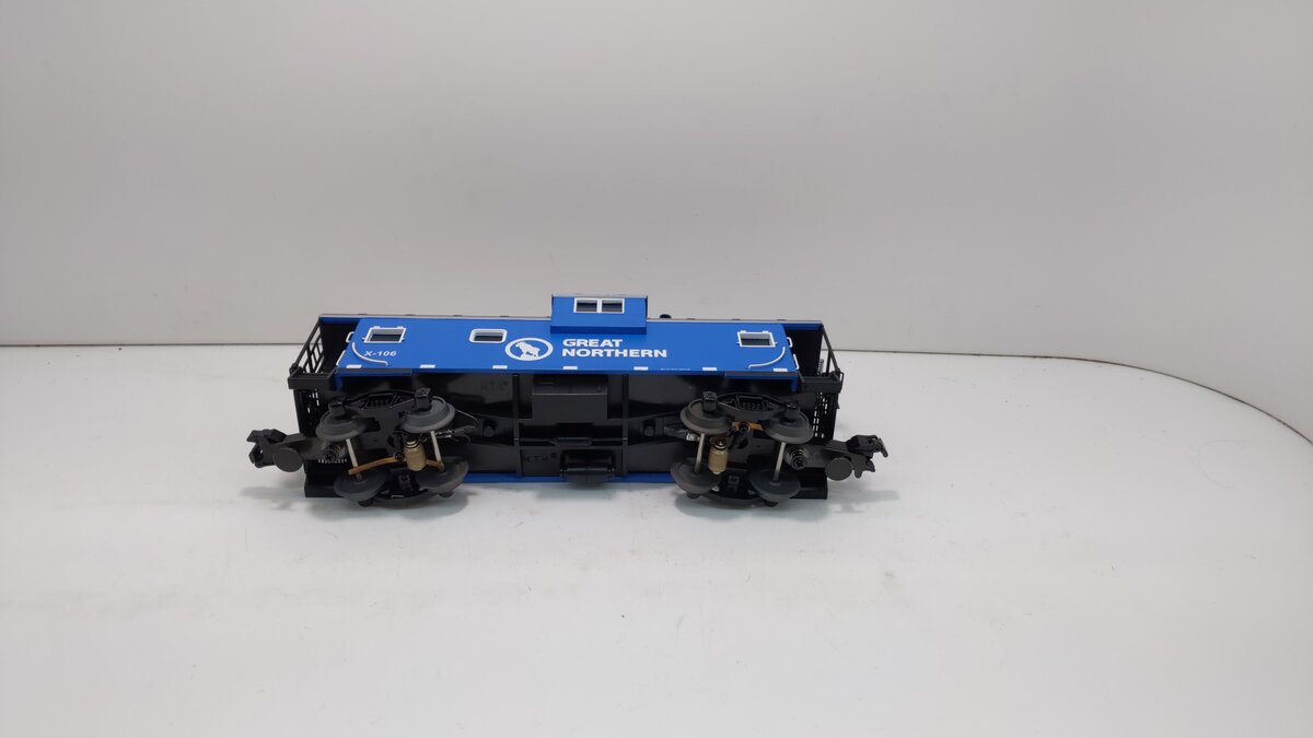 MTH 20-90028f Great Northern Illuminated Extended Vision Caboose LN/Box