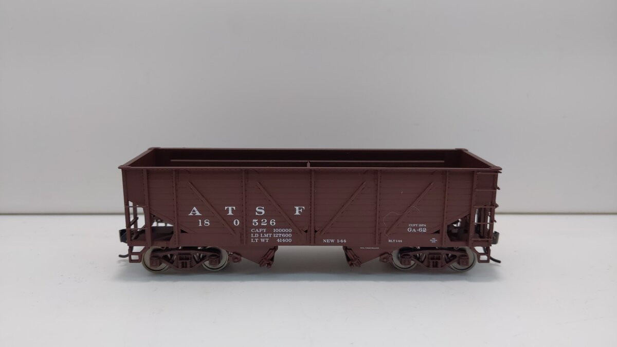 Walthers 932-42301 HO ATSF War Hopper #180526 LN/Box