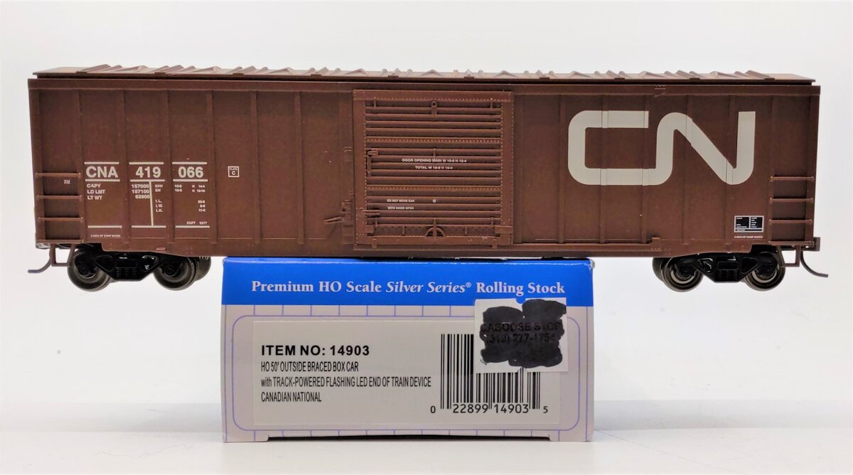 Bachmann 14903 HO Canadian National 50' Outside Braced Box Car with FRED LN/Box
