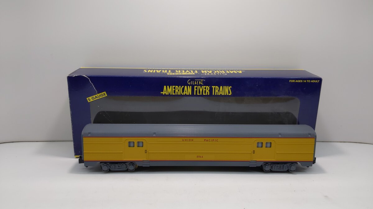 American Flyer 6-49927 S Scale Union Pacific Baggage Car