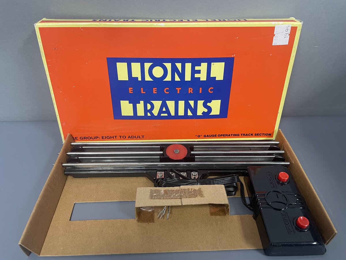 Lionel 6-5530 O Gauge Operating Track Section LN/Box