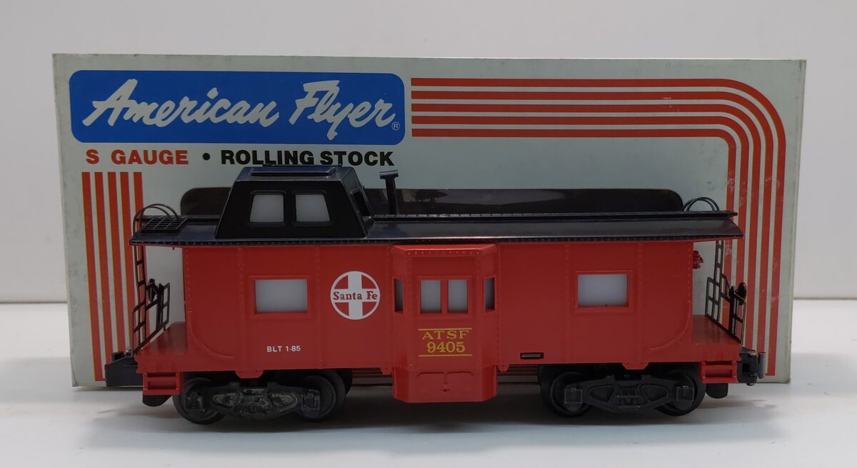 American Flyer 4-9405 S Scale Santa Fe Bay Window Illuminated Caboose #9405 LN/Box