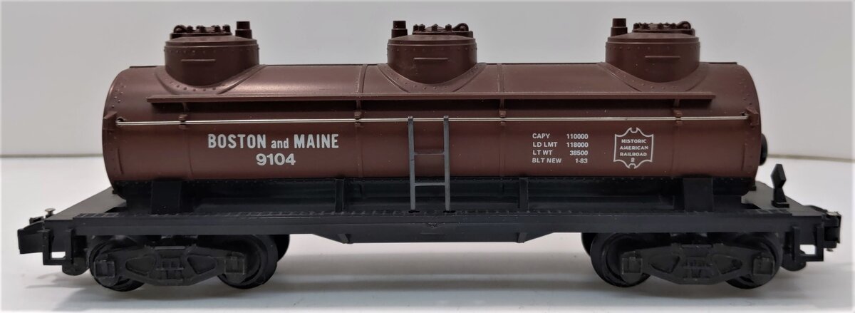 American Flyer 4-9104 S Gauge Boston & Maine Three-Dome Tank Car LN/Box