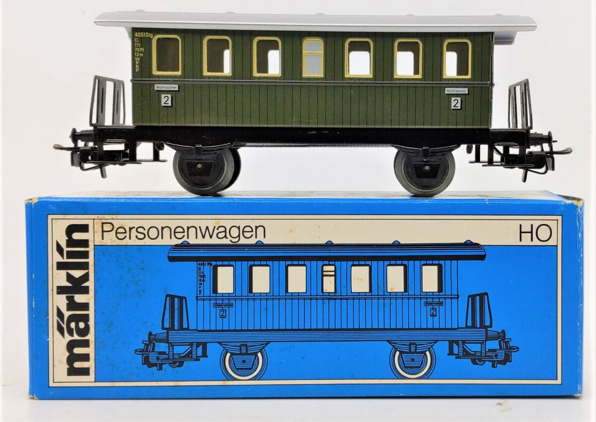 Marklin 4040 HO Local Passenger Coach Car EX/Box