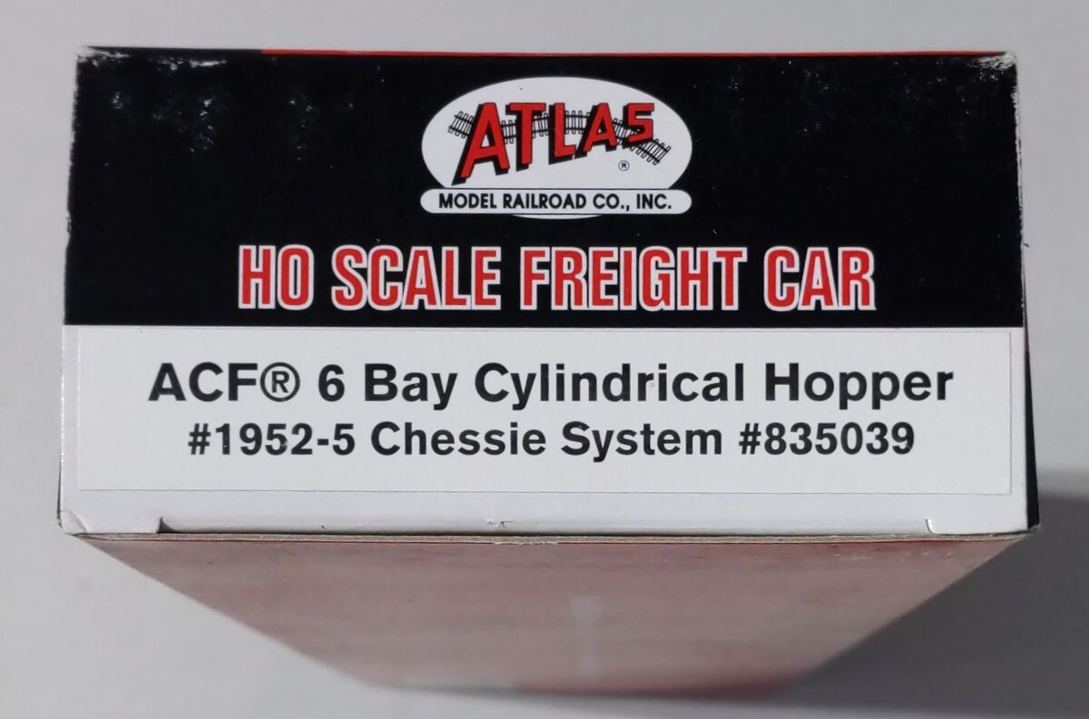 Atlas 1952-5 HO Scale B&O Chessie 6 Bay Cylindrical Hopper #835039 LN/Box