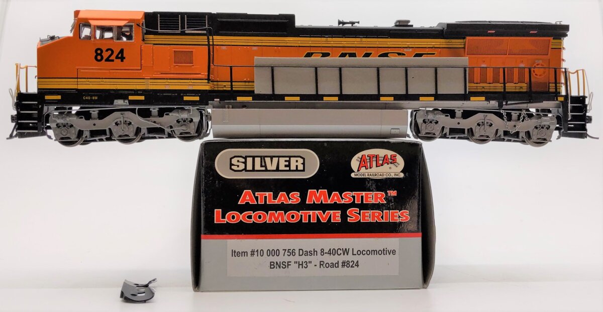 Atlas 10000756 HO Burlington Northern Santa Fe Dash 8-40CW Diesel Loco #824 NIB