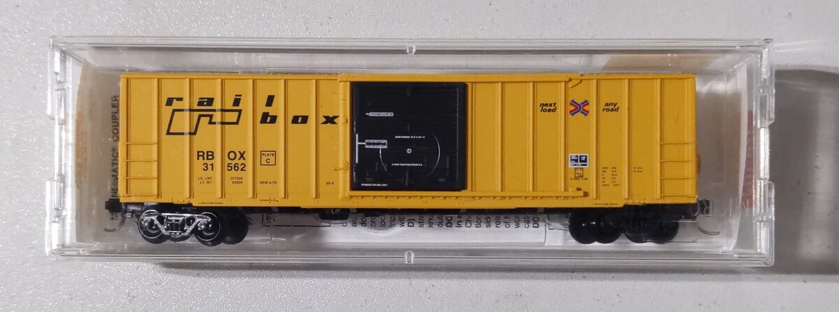 Micro-Trains 02500560 N Railbox 50' Rib Side Boxcar w/o Roofwalk #31562 LN/Box