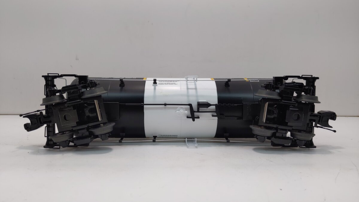 MTH 20-96714 O Gauge GATX Funnel Flow Tank Car #2700