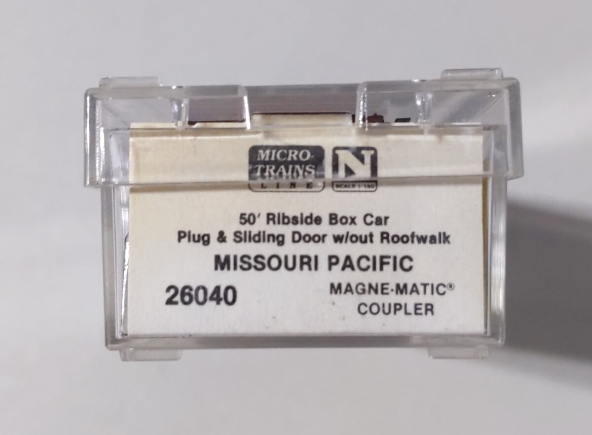 Micro-Trains 02600040 N MP 50' Plug & Sliding Door Rib Side Boxcar #367926 LN/Box