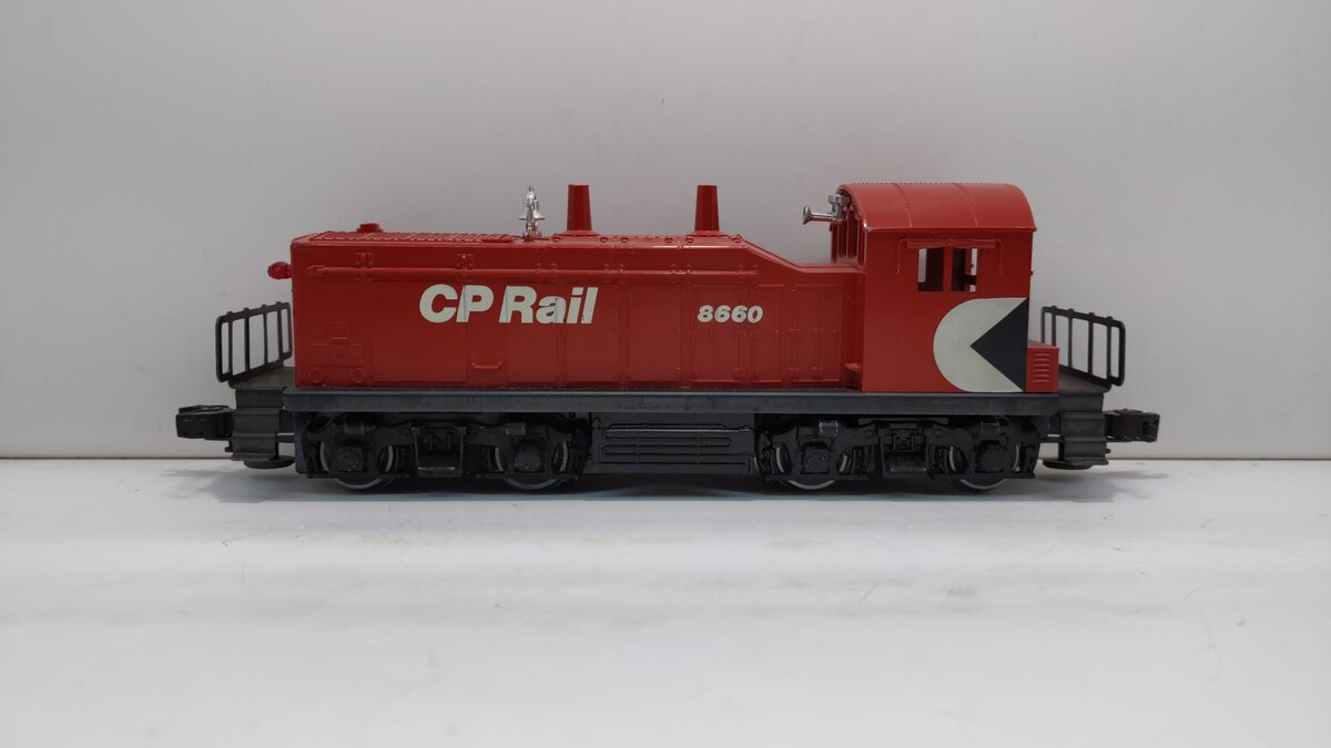 Lionel 6-8660 O Gauge CP Rail NW-2 Powered Diesel Switcher LN/Box