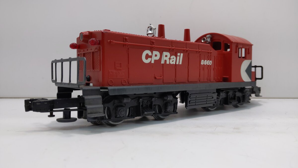 Lionel 6-8660 O Gauge CP Rail NW-2 Powered Diesel Switcher LN/Box
