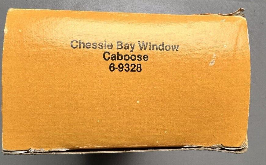 Lionel 6-9328 O Gauge Chessie Bay Window Caboose LN/Box