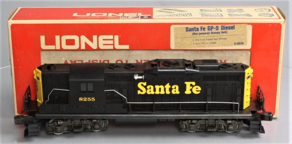 Lionel 6-8255 O Gauge Santa Fe GP-9 Dummy Diesel Locomotive LN/Box