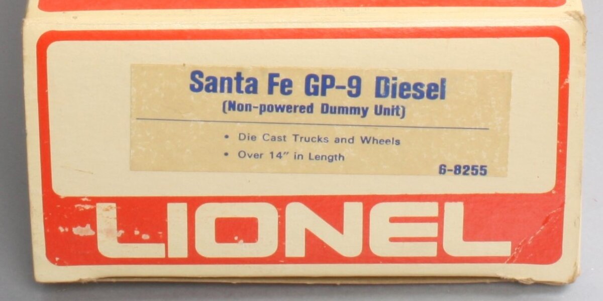 Lionel 6-8255 O Gauge Santa Fe GP-9 Dummy Diesel Locomotive NIB