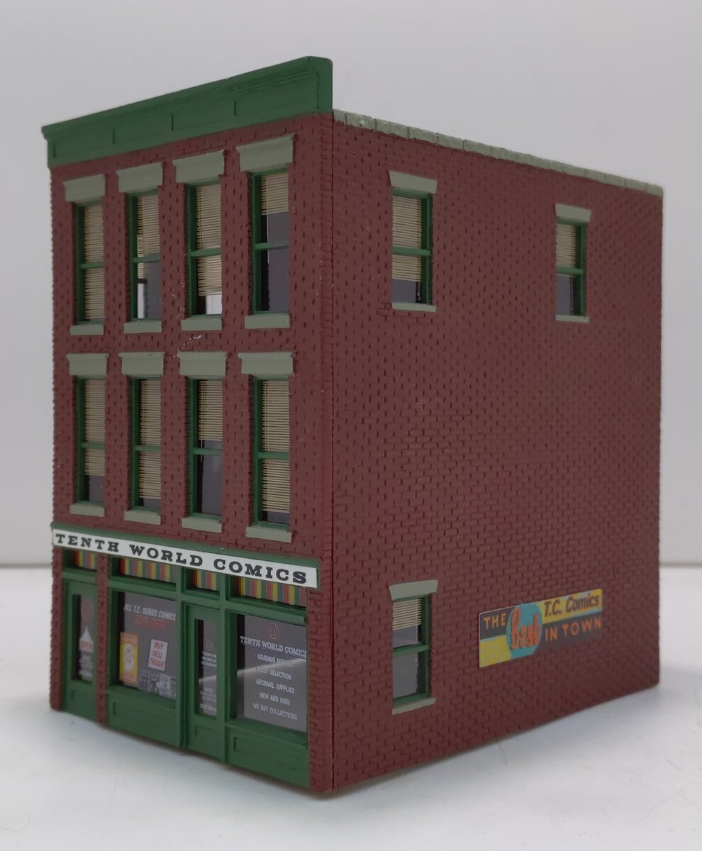 Walthers 931-807 HO Assembled 10th World Comics Building