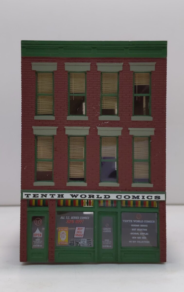 Walthers 931-807 HO Assembled 10th World Comics Building