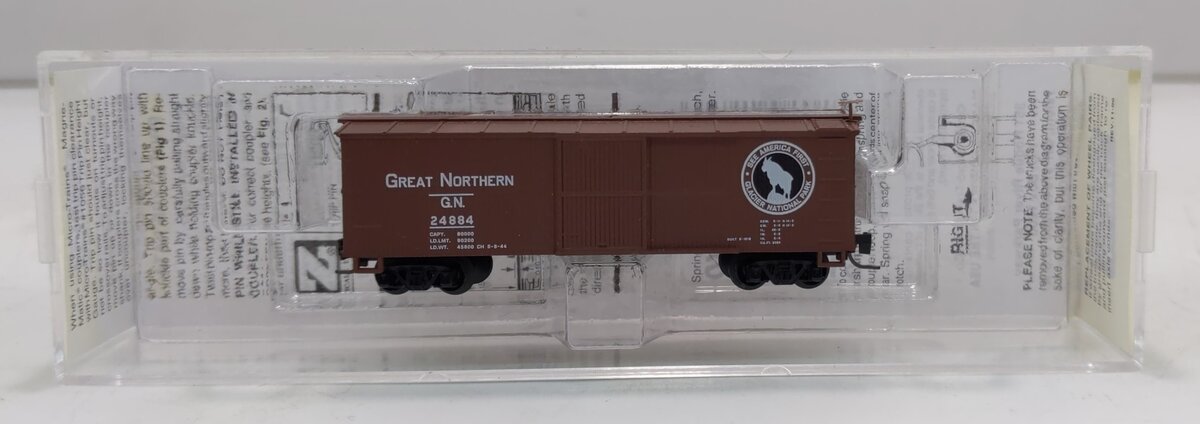 Micro-Trains 51500162 Z Great Northern Double-Sheathed Wood Box Car #24884 LN/Box