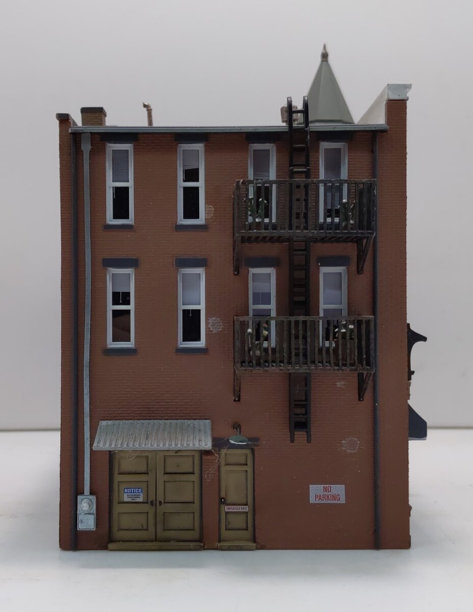 Woodland Scenics BR5039 HO Built-&-Ready Davenport Department Store Building