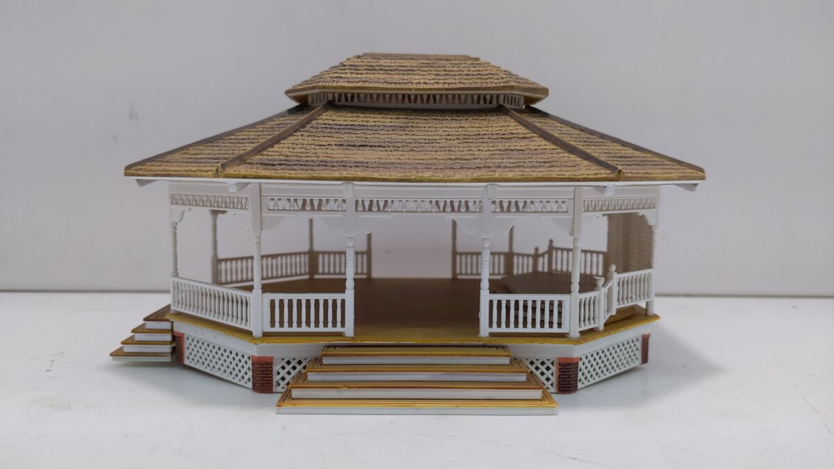 Woodland Scenics BR5035 HO Built-&-Ready Grand Gazebo Building