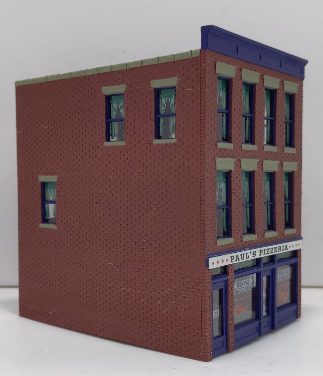 Walthers 931-813 HO Trainline Assembled Paul's Pizzeria Building