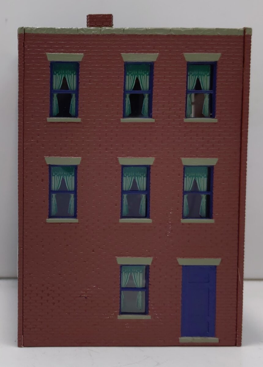 Walthers 931-813 HO Trainline Assembled Paul's Pizzeria Building
