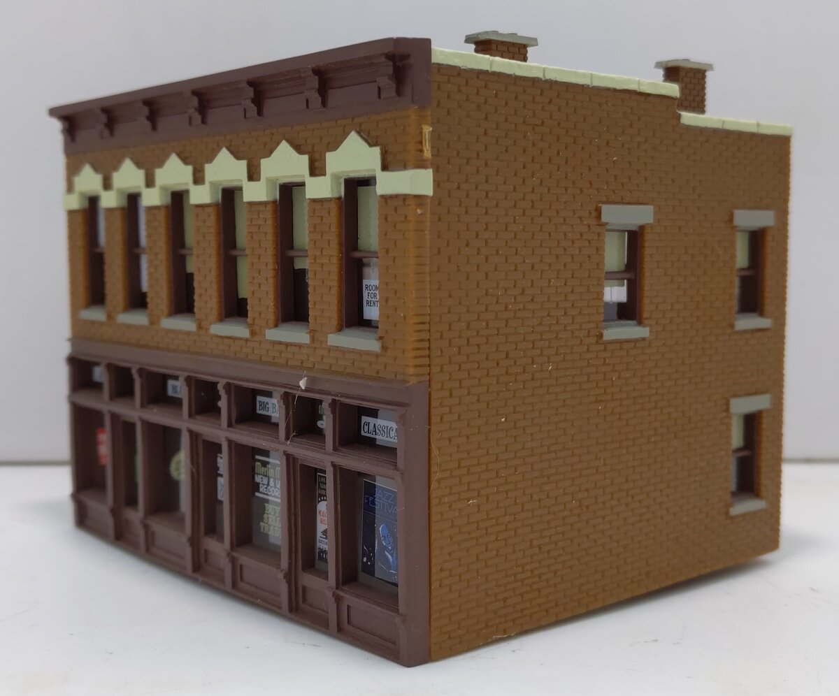 Walthers 931-806 HO Assembled Trainline Gemini Building