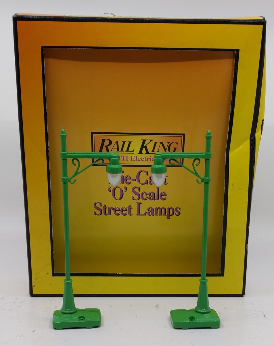 MTH 30-1032 O Scale Green Diecast Street Lamps # 64 (Set of 2)