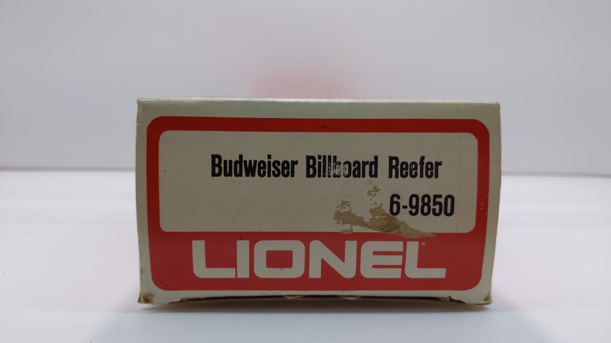 Lionel 6-9850 O Gauge Budweiser Beer Billboard Reefer EX/Box