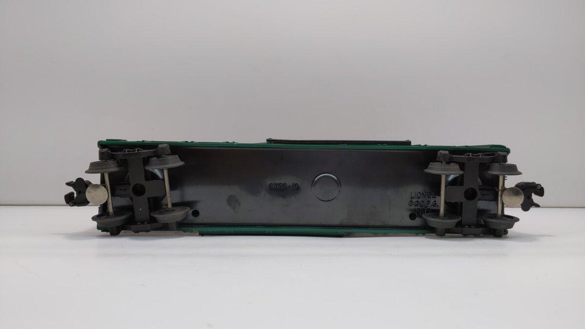 Lionel 6-7304 O Gauge Southern Double Door Stock Car #7304 LN/Box