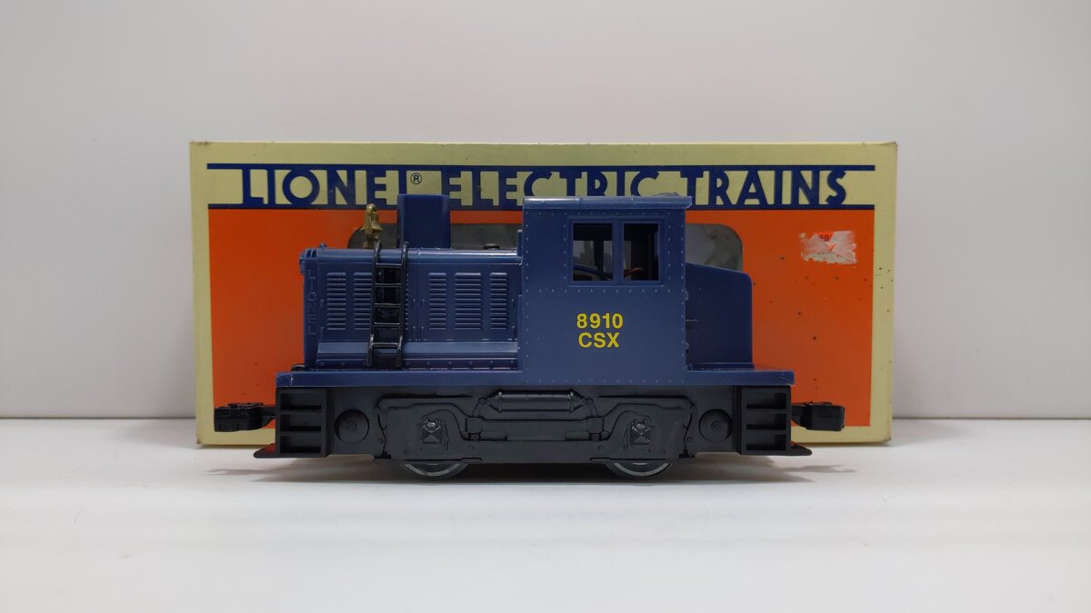 Lionel 6-18910 O Gauge CSX Industrial Diesel Switcher #8910 EX/Box