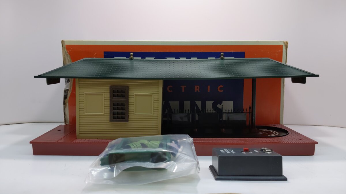 Lionel 6-2323 O Operating Freight Station NIB