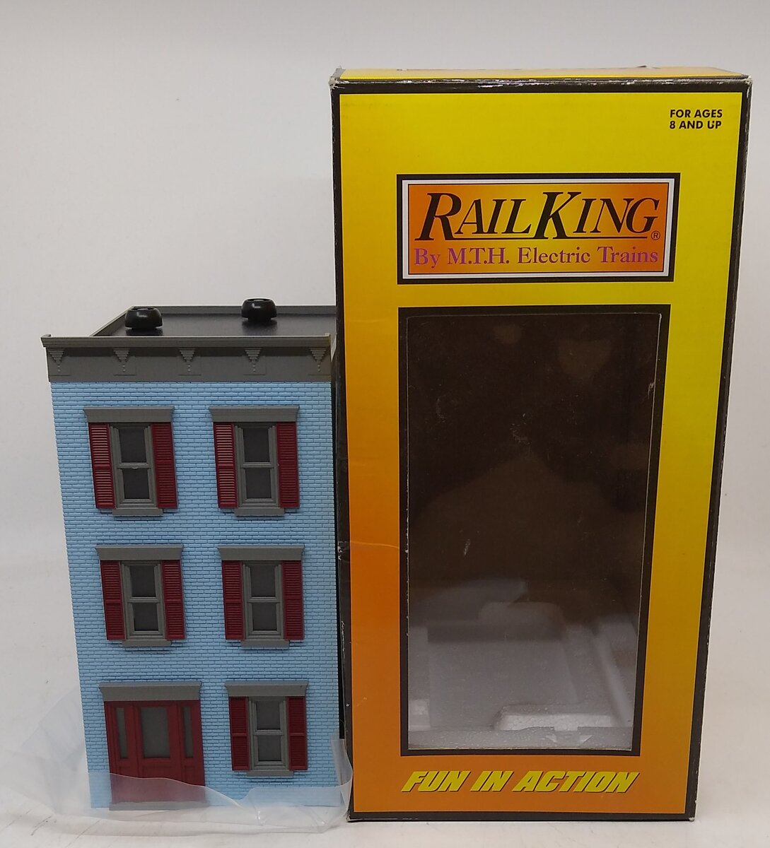 MTH 30-90239 O 3-Story Town House LN/Box