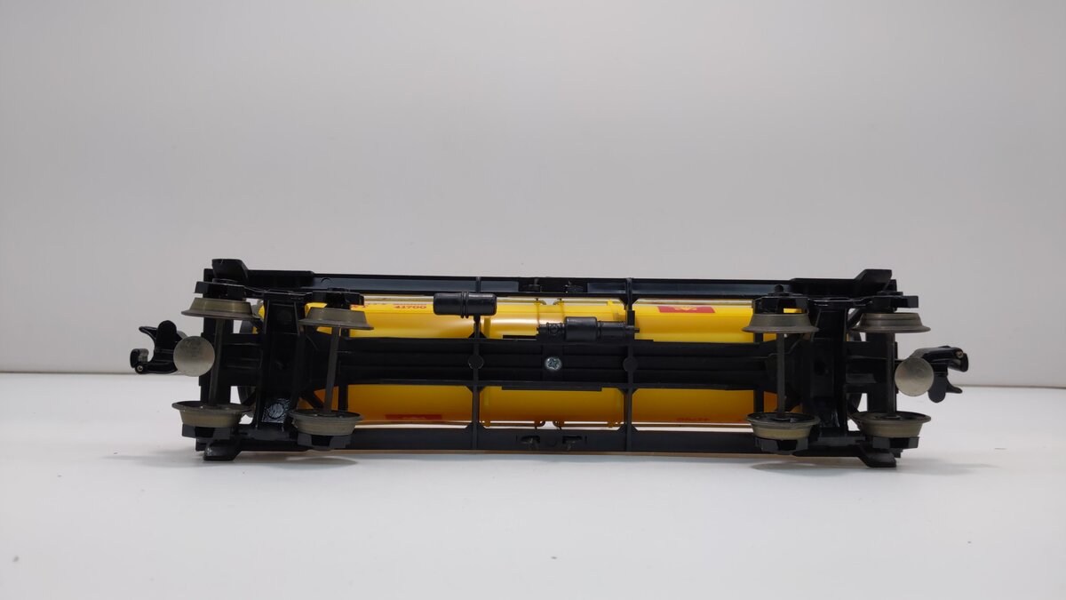 Lionel 6-9152 O Gauge Shell Single Dome Tank Car #9152 EX