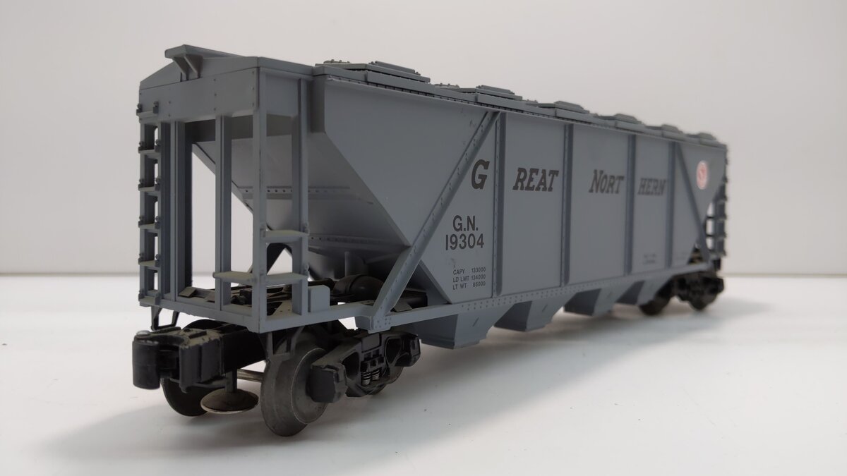 Lionel 6-19304 O Gauge Great Northern Covered Quad Hopper Car #19304 NIB