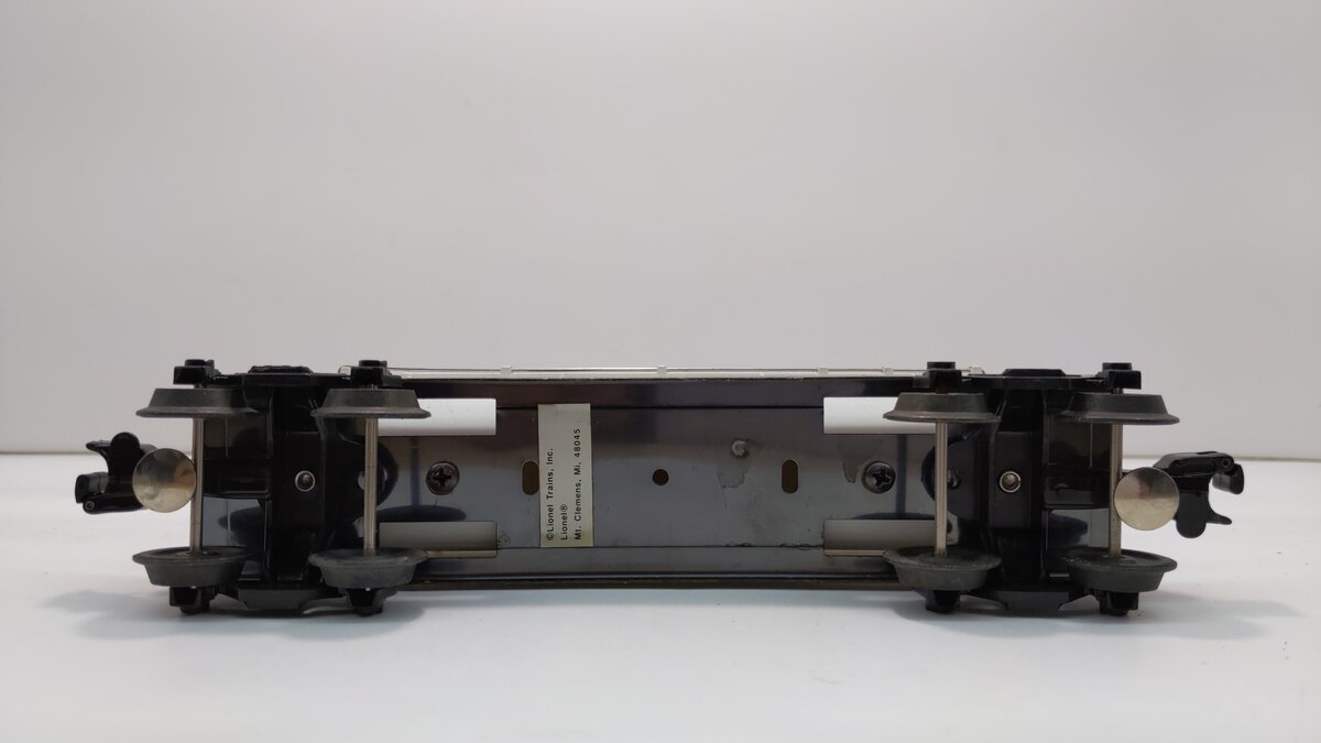 Lionel 6-16113 O Gauge Diamond Shamrock Two-Dome Tank Car LN/Box