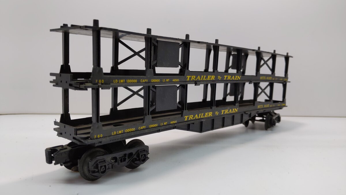 Lionel 6-9123 O Gauge Chesapeake and Ohio 3-Tier Auto Carrier Car LN/Box