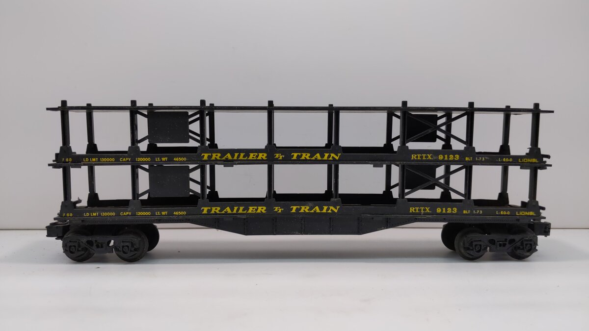 Lionel 6-9123 O Gauge Chesapeake and Ohio 3-Tier Auto Carrier Car LN/Box