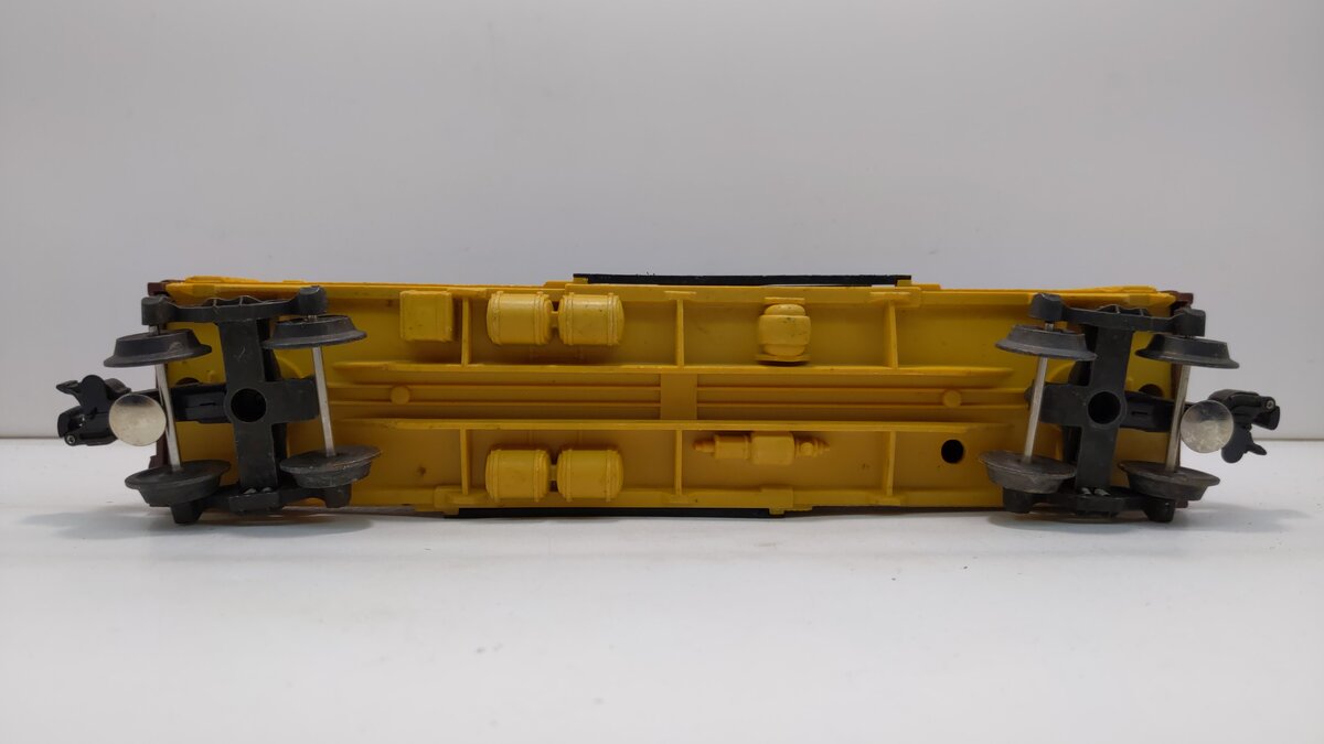 Lionel 6-19500 O Gauge Milwaukee Road Reefer Car #19500 NIB
