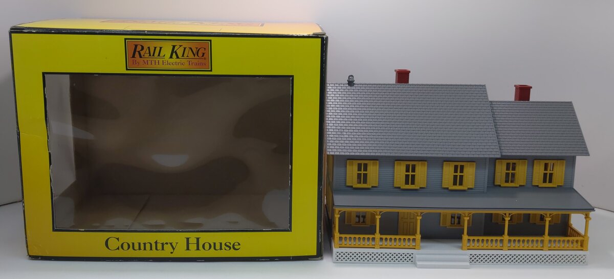 MTH 30-9001 O Scale Country House Building Gray w/ Yellow Shutters LN/Box