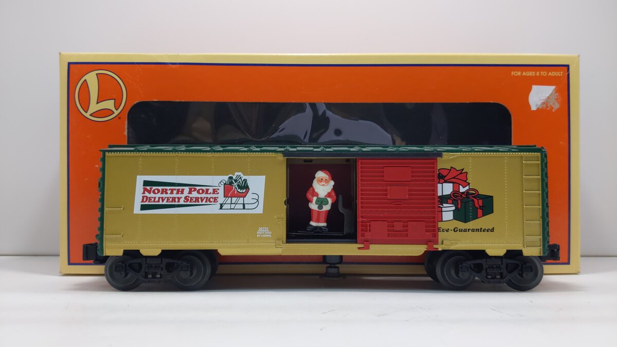 Lionel 6-26741 O Gauge Operating Santa Boxcar LN/Box